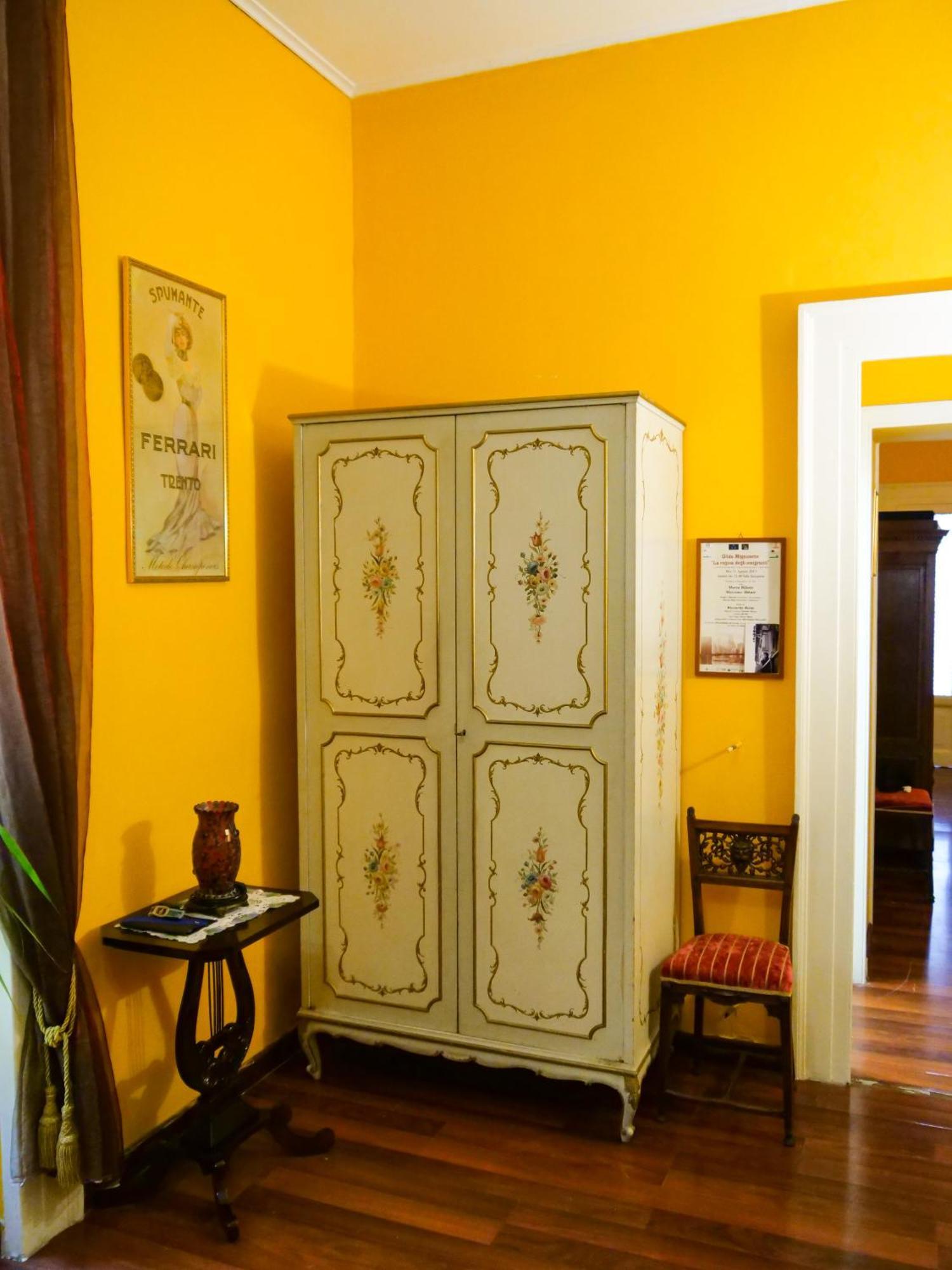 Salotto Sommer Bed & Breakfast Napoli Ngoại thất bức ảnh
